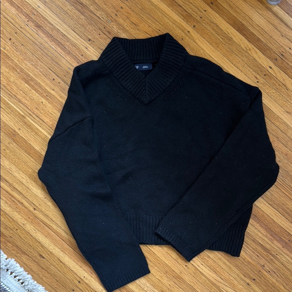GAP Black V-Neck Sweater Classic Knit